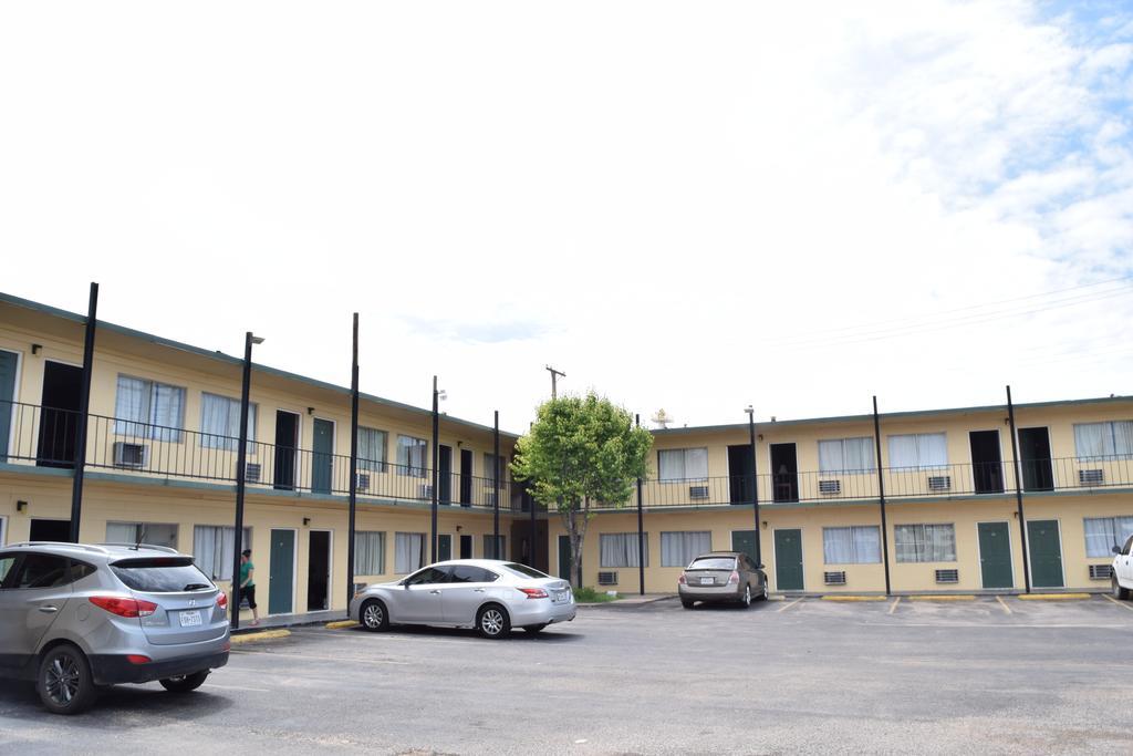 Imperial Motel Odessa Exterior photo