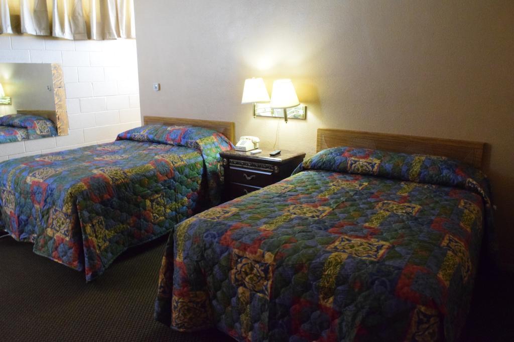 Imperial Motel Odessa Room photo