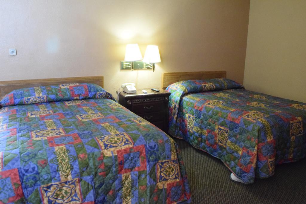 Imperial Motel Odessa Room photo